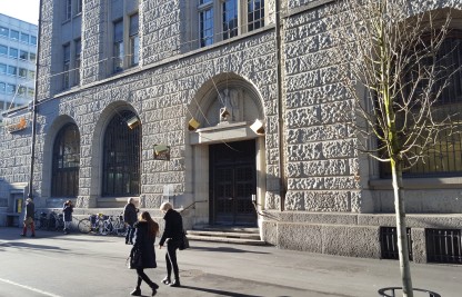 Eingang zur Gravita im Postgebäude in St.Gallen